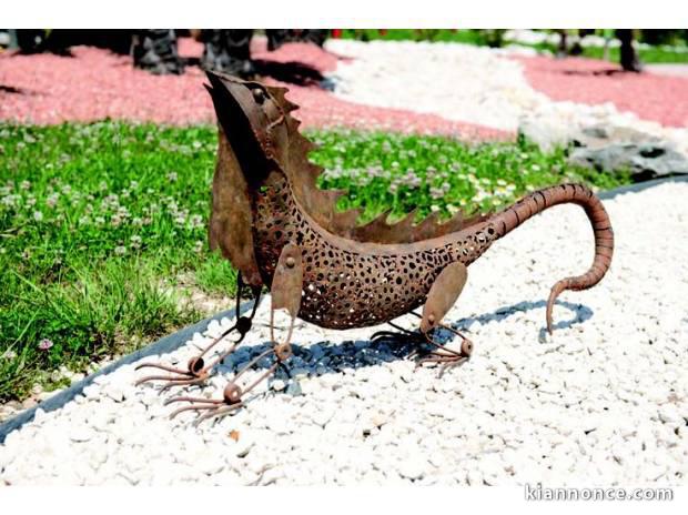 Iguana animal figuratif à prix mini 
