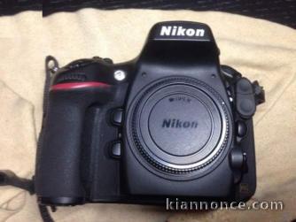 Nikon D800 + Zoom et Flash et autres accessoires