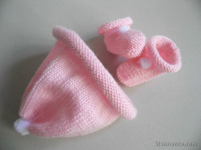 ricot laine bébé fait main bonnet rose à pompon