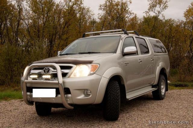 Toyota HiLux SR5 4x4 double Cabine