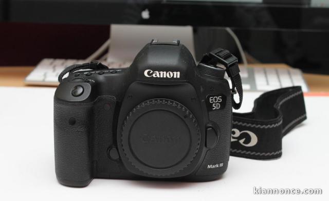 Canon 5D mark III en parfait état et accessoires 