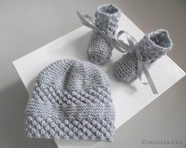 Bonnet chaussons GRIS tricot laine fait main