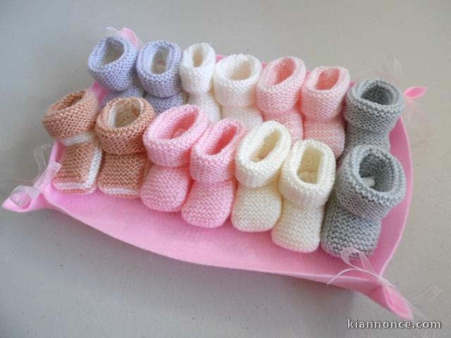 Semainier de chaussons tricot laine bébé fait main
