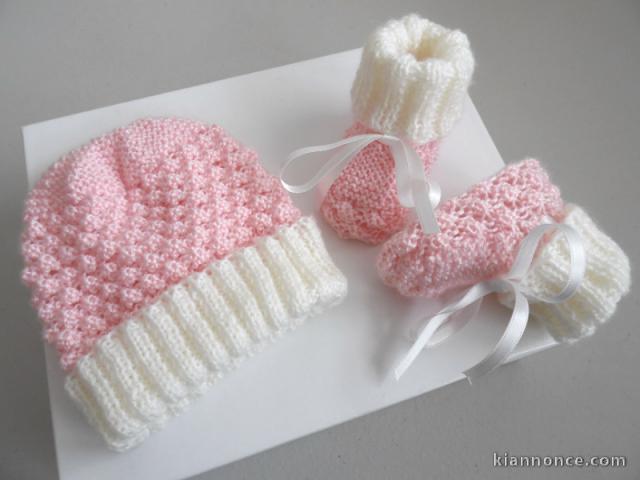 Tricot bébé bonnet chaussons cali rose écru, laine bb