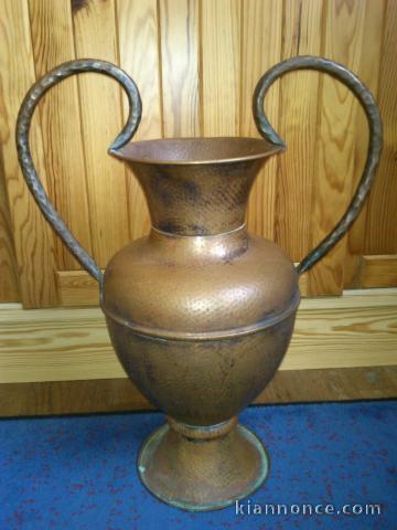 Vase en Cuivre 41 cm.
