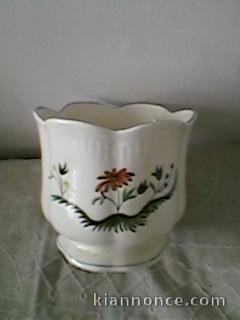 DECORATION/CACHE POT DE FLEUR