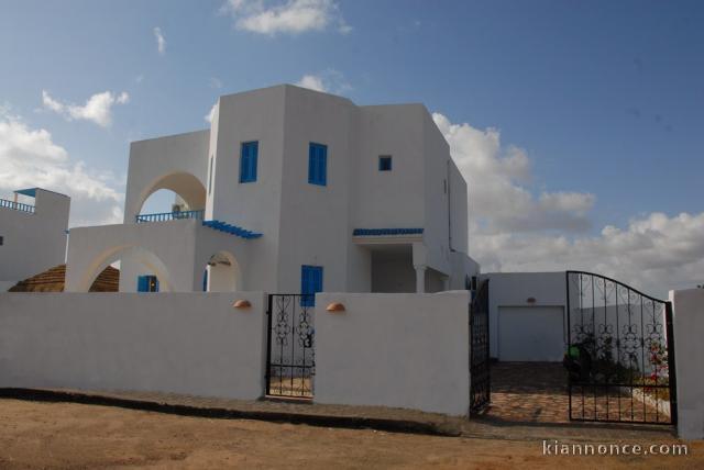 location villa folla vue mer et piscine à djerba aghir