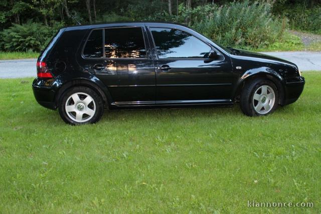  VOLKSWAGEN GOLF 1.6 TDi 5P