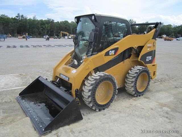 2011 CATERPILLAR 272C  mini chargeur