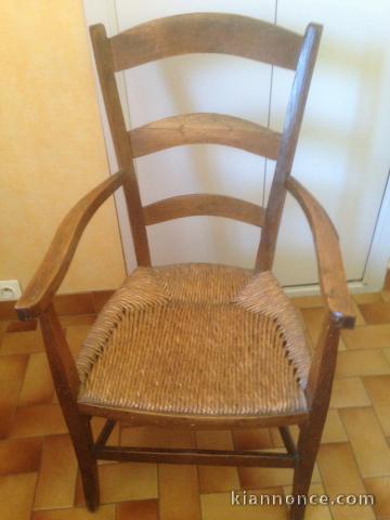 Fauteuil ancien campagne aveyronnais