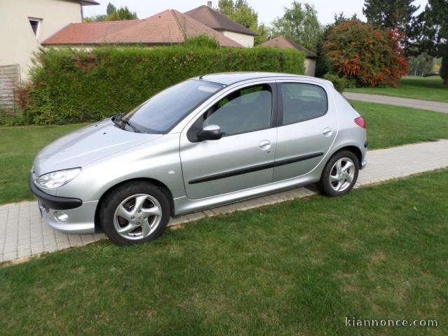 Peugeot 206 1.4 hdi xt pack diesel 5 CV