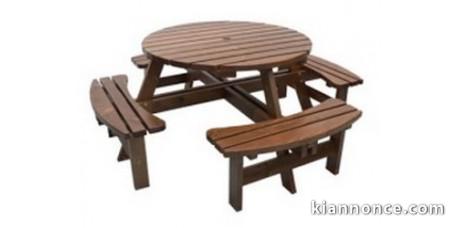 Ensemble famille table et chaises de jardin