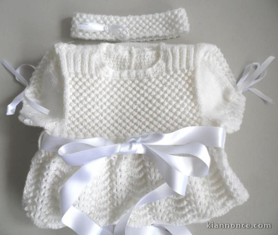 Robe de bapteme bébé tricot laine fait main