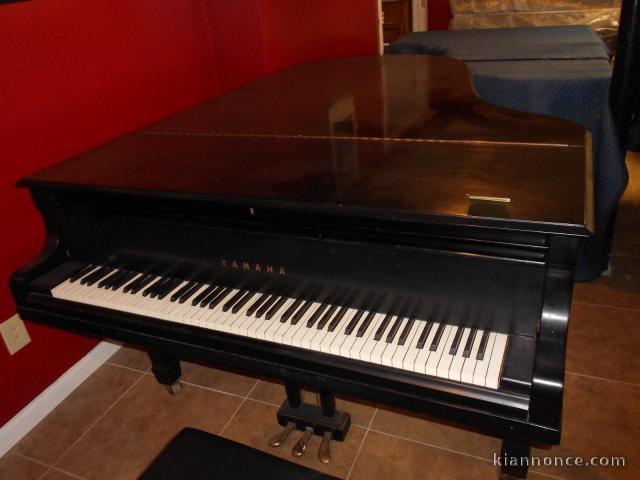 YAMAHA G7 GRAND PIANO