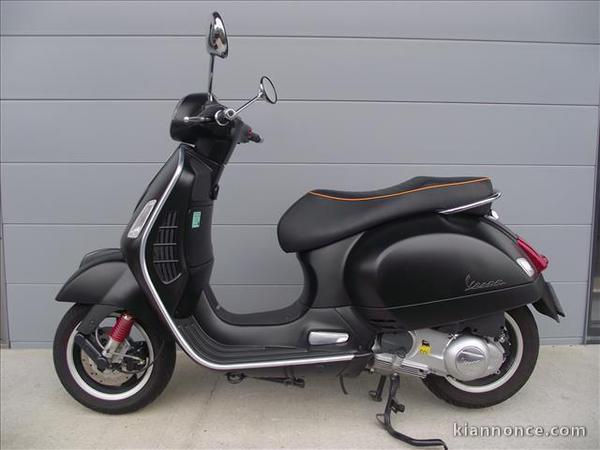 Piaggio GTS 300 SUPER SPORT