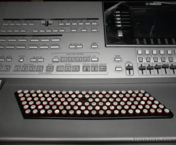 Yamaha tyros 5 avec clavier accordeon