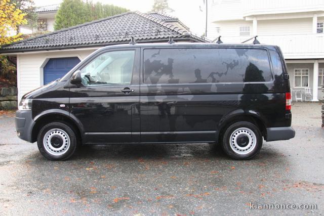 Volkswagen Transporter 2.0 TDI 140 HK, UE til Noir 3000€