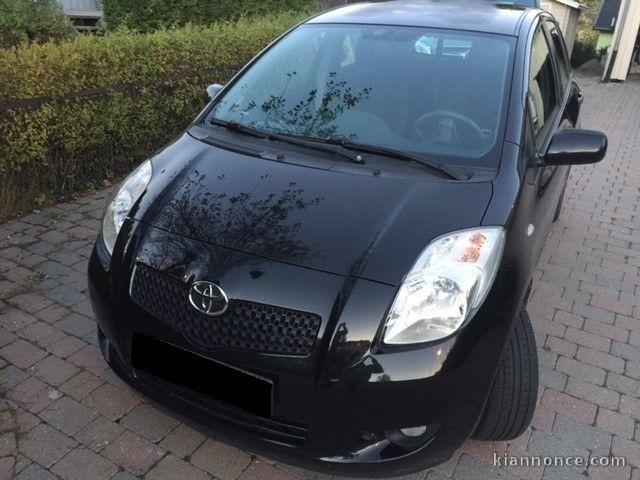 TOYOTA Yaris 1.3 VVTi Comfort