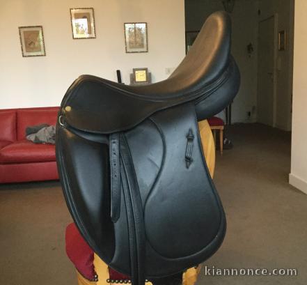 Avende Selle de dressage