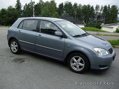 Belle voiture Toyota Corolla