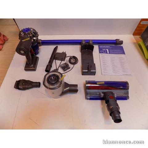 Aspirateur balai DYSON V6 Fluffy