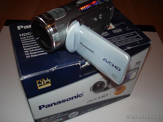 Caméscope PANASONIC HDC-SD1. 