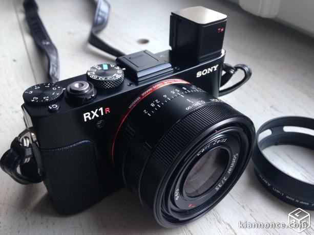 Sony RX1R II neuf plus accessoires