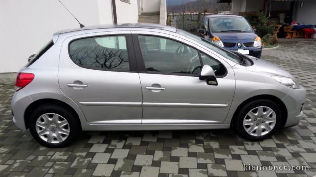 Peugeot 207 1.4 hdi - 2011