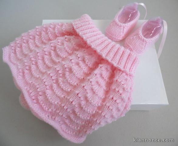 Tricot bébé Jupe et ballerines chaussons faits main