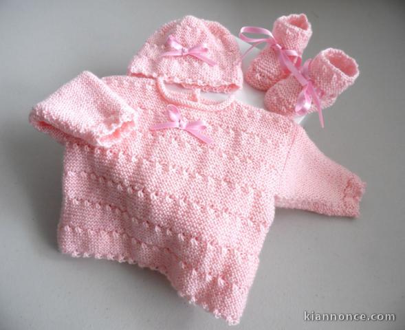 Tricot bébé trousseau calinou rose