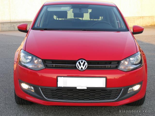 Volkswagen Polo rouge