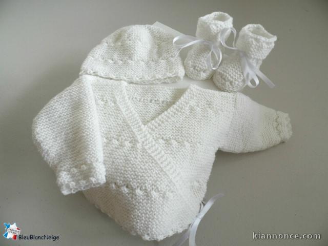 Tricot layette bb fait main, brassière, bonnet, chaussons, béguin