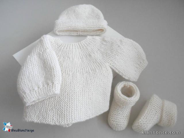 Tricot layette bb fait main, brassière, bonnet, chaussons, béguin