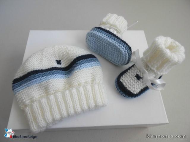 Tricot layette bb fait main, bonnet et chaussons