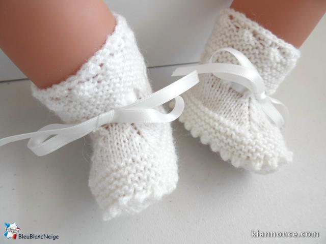 Tricot layette bb fait main chaussons