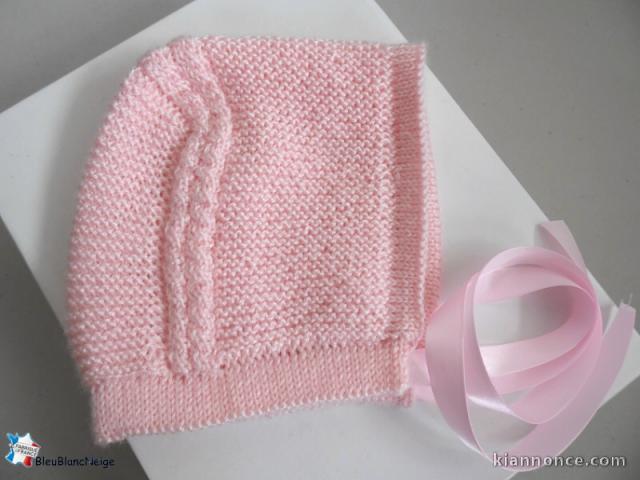 Tricot layette bb fait main, béguin laine rose