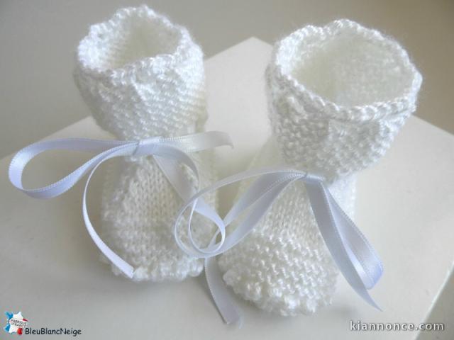 Tricot layette bb fait main chaussons