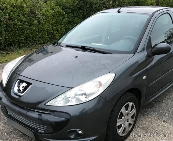 Peugeot 206 à 900€ (urgent)