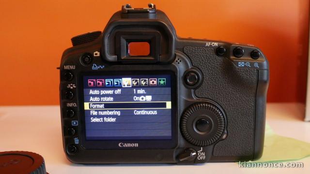 CANON EOS 5D MARK II AVEC ACCESSOIRES