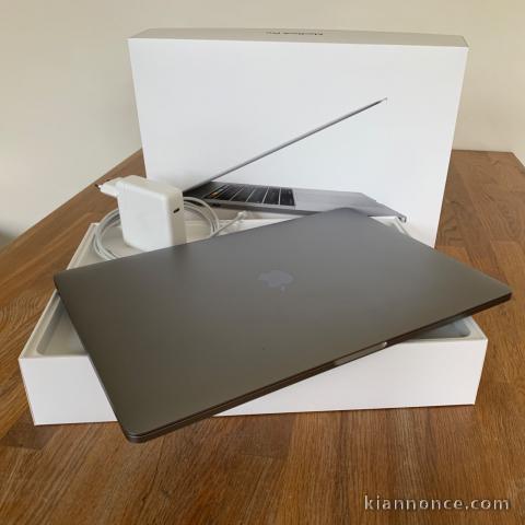 MACBOOK PRO 15 AVEC ACCESSOIRES