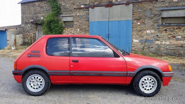 Peugeot 205 GTI 1.6L à 600€