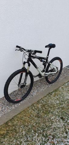 Stöckli Bike DS-5.8 entièrement VTT