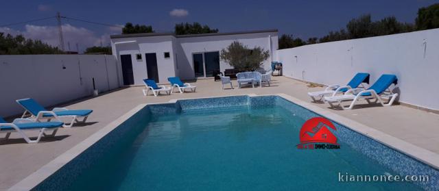  LOCATION SAISONNIÈRE D UNE VILLA AVEC PISCINE A TEZDAINE DJERBA