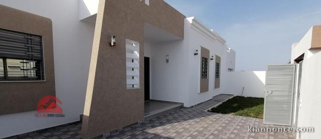 A VENDRE UNE VILLA NEUVE A HOUMT SOUK DJERBA