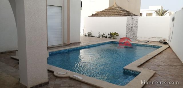 LOCATION DE VACANCES D UNE VILLA DE LUXE A AGHIR  DJERBA