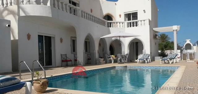 LOCATION ESTIVALE D UNE VILLA DE STANDING AVEC PISCINE A AGHIR DJ