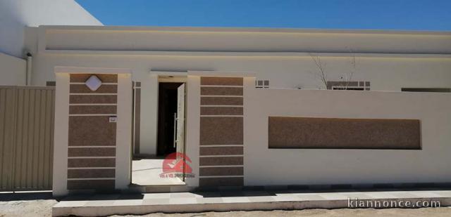 A VENDRE UNE MAISON NEUVE DE PLAIN PIED A HOUMT SOUK DJERBA