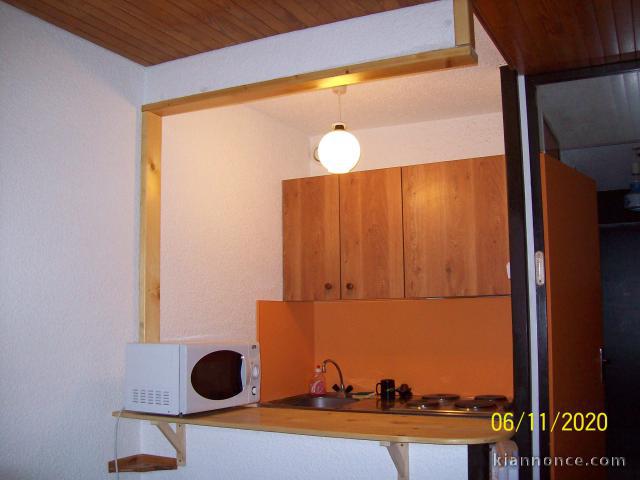 VARS 05HTES ALPES LOUE STUDIO CABINE 4 PERSONNES CONFORT HIVER 21