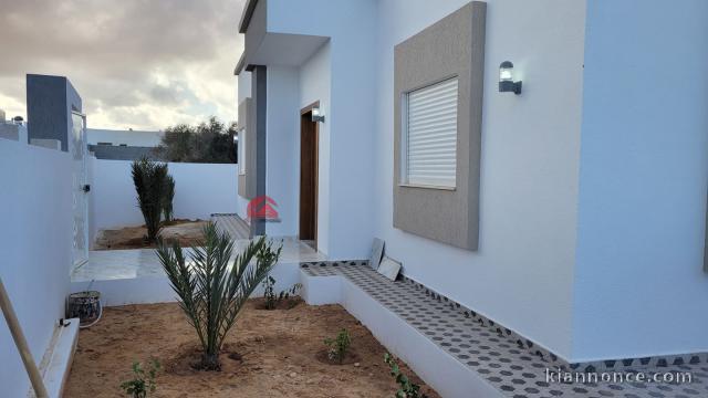 A VENDRE UNE VILLA NEUVE A HOUMT SOUK DJERBA