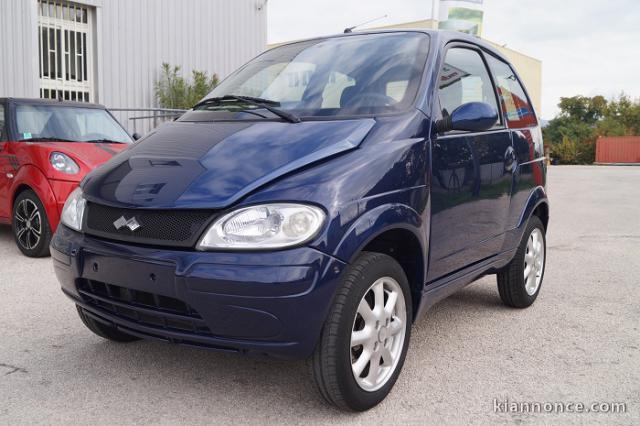 Voiture sans permis LIGIER en bon état général